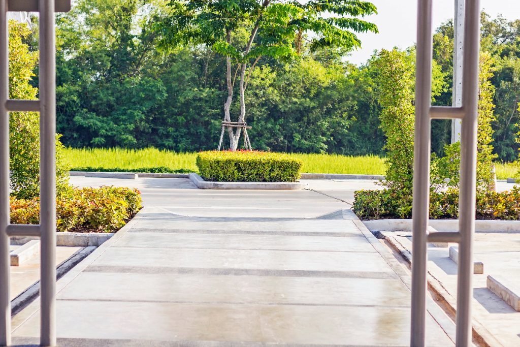 Tips for extending your concrete driveway's life